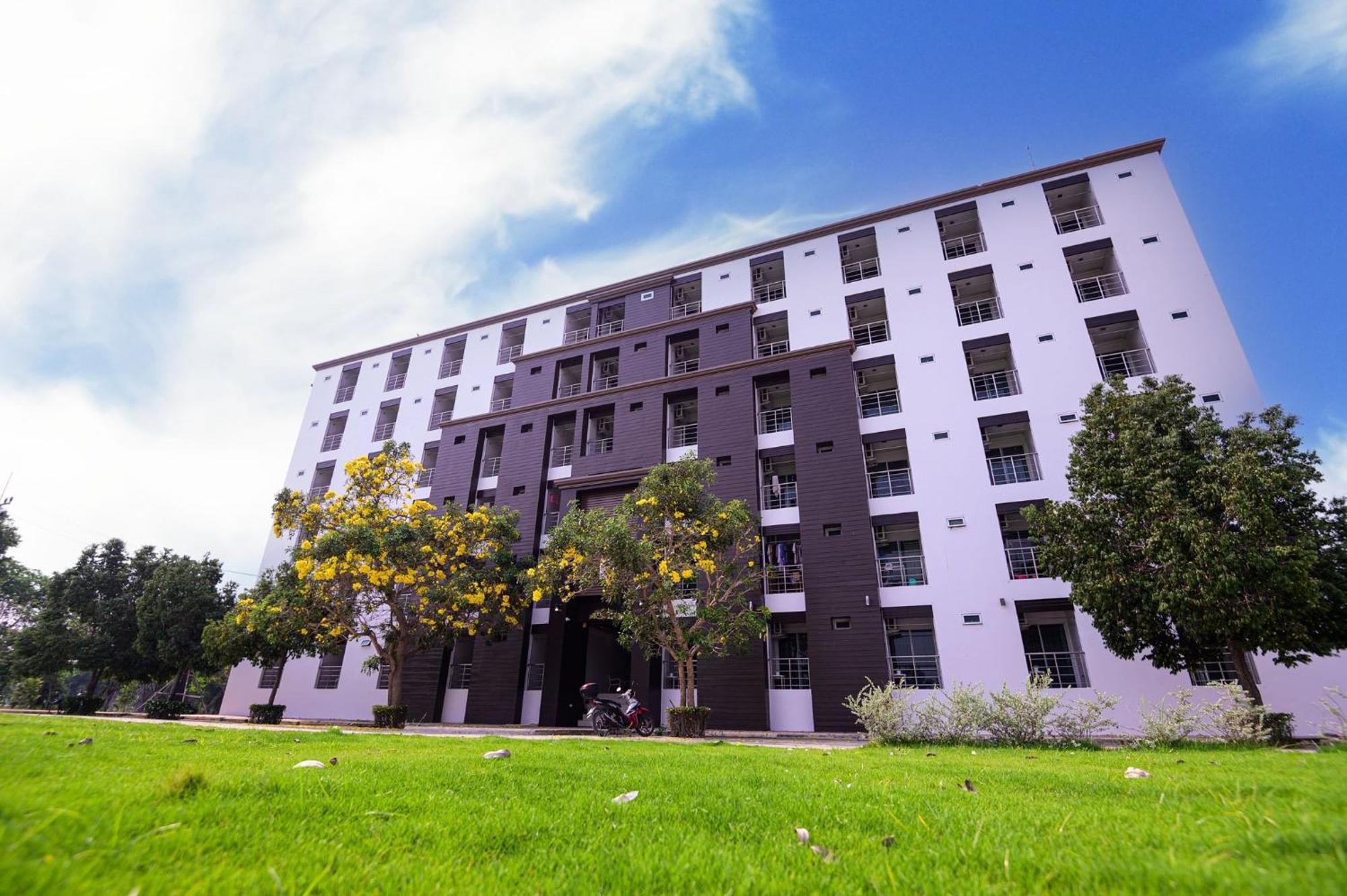 Creston Grand Hotel Suphan Buri Εξωτερικό φωτογραφία