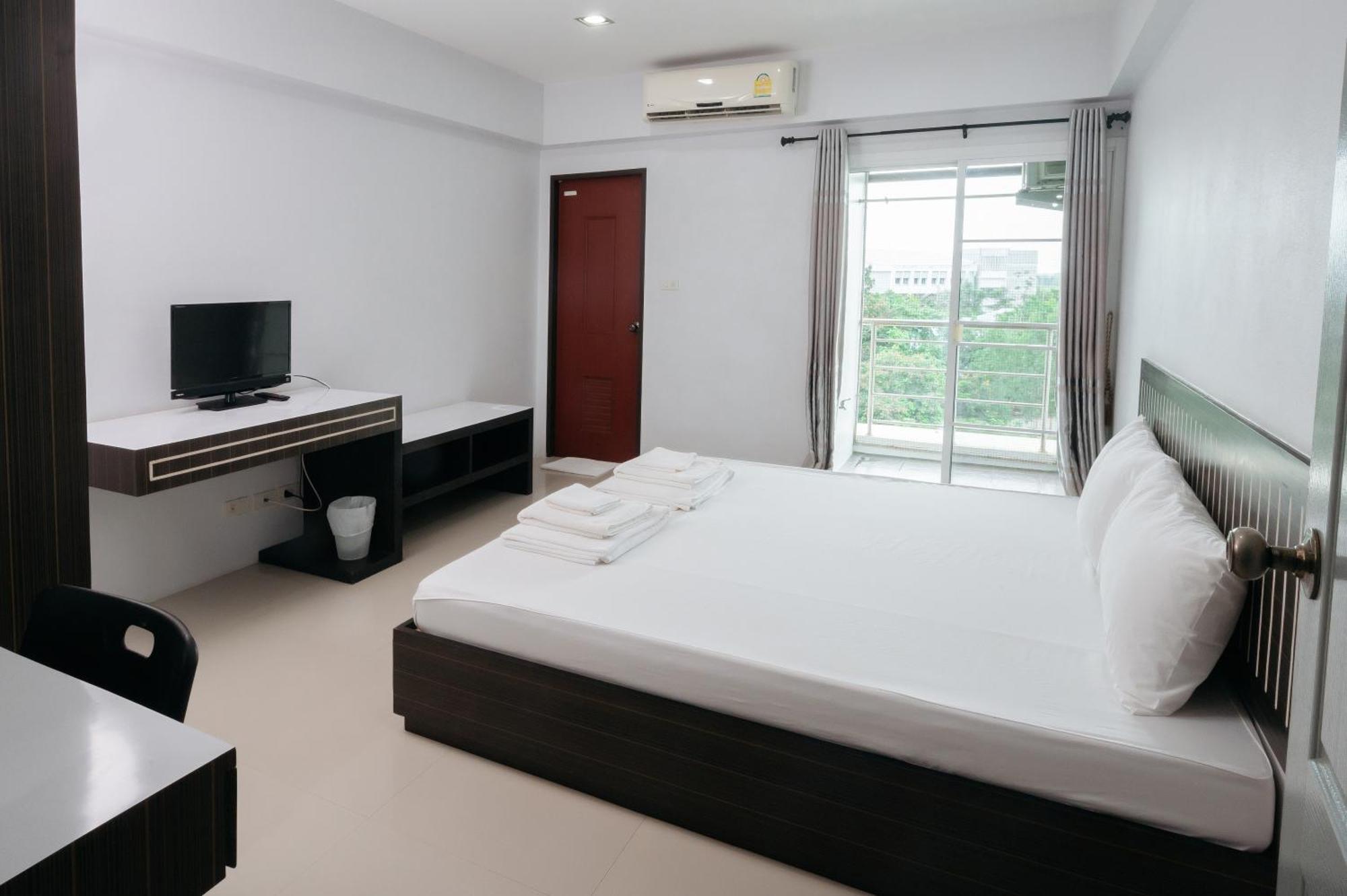 Creston Grand Hotel Suphan Buri Εξωτερικό φωτογραφία