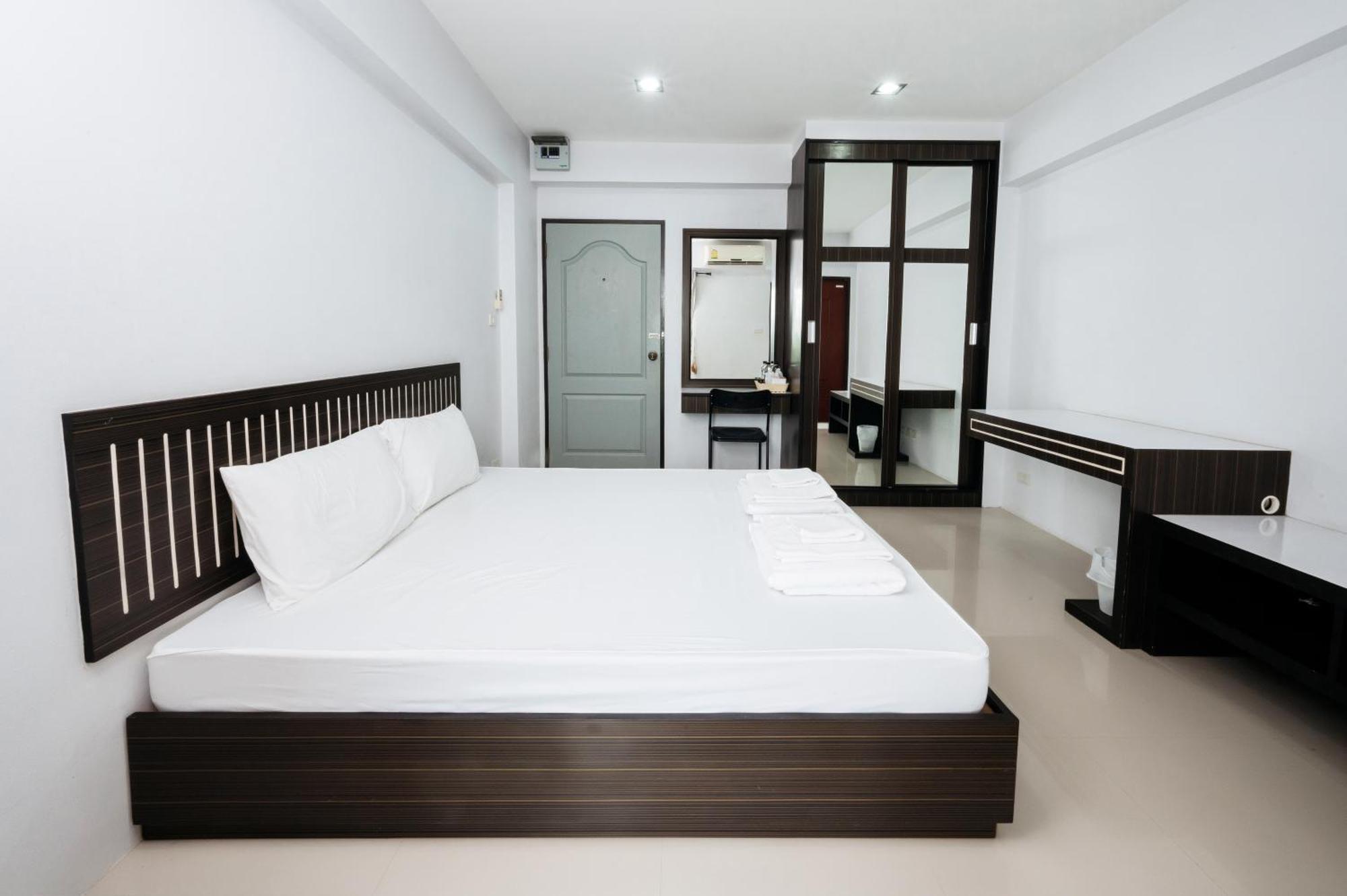 Creston Grand Hotel Suphan Buri Εξωτερικό φωτογραφία